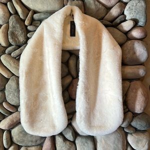 NWT Rachel Zoe Faux Fur Shawl